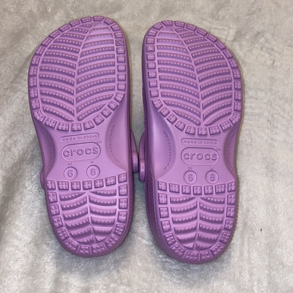 Purple Crocs. NBW. size M:6 W:8 - Picture 4 of 5